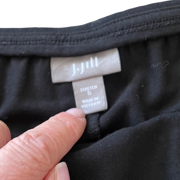J. Jill Wearever Collection Black Skirt - Picture 4 of 9